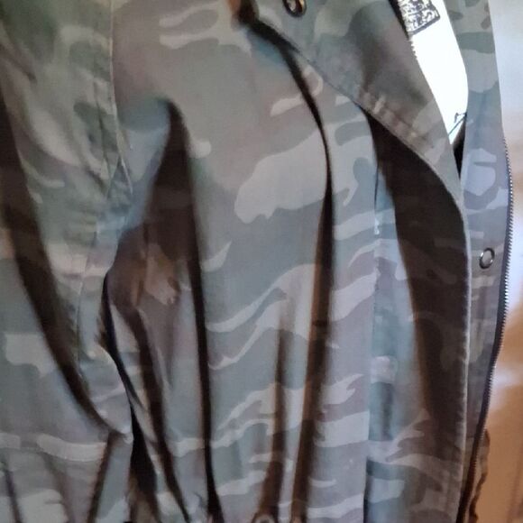 Sanctuary Camouflage Jacket Size XL - Picture 4 of 11